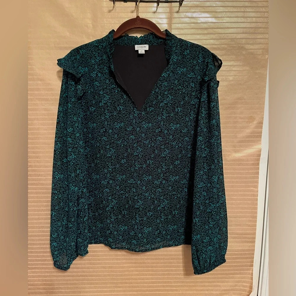 J CREW~ LIGHTWEIGHT BLOUSE~GREEN~